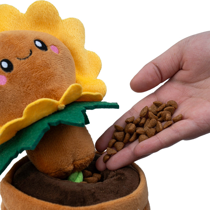 Sunflower Treat & Tug Dog Toy