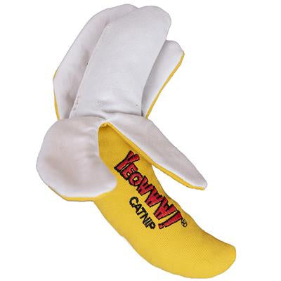Yeowww! Chi-cat-a Banana Peeled